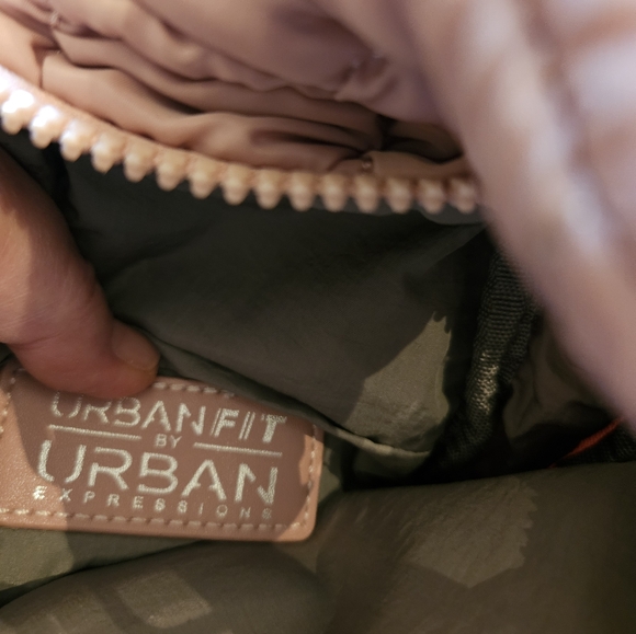 Urban Expressions Bristol Sling Bag - Picture 6 of 7